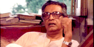 আলোর দিশারি সত্যজিৎ