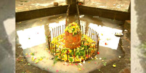 ‘অদৃশ্য শিবলিঙ্গ’ – দেশেই রয়েছে এমন অনন্য আকর্ষণ!